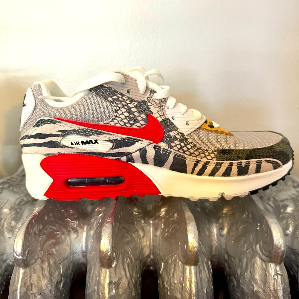Nike Air Max 90 Leopard Print Boy or Girl Size 5.5